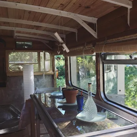 Cosmic Bus 2 Floor *